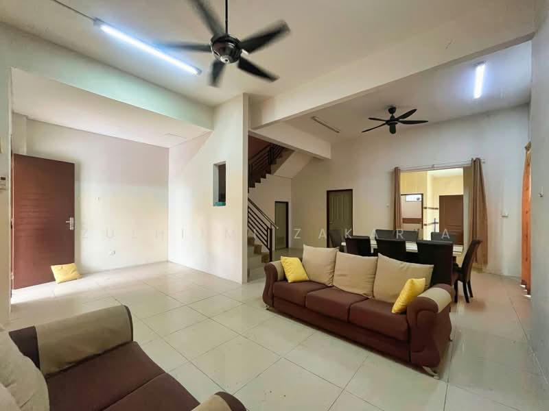 Semi-Detached House for Sale in Bandar Baru Salak Tinggi (Sepang) - Zulhilmi Zakaria - Living Room - PropertyGuru.com.my