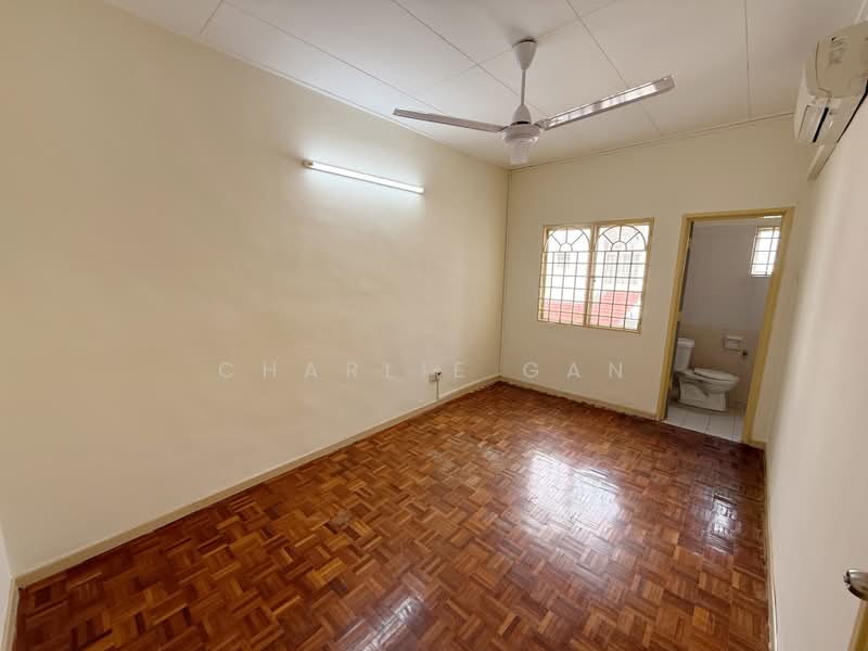 Rumah Teres 2 Tingkat untuk Dijual di Bandar Botanic (Klang) - Charlie Gan - PropertyGuru.com.my