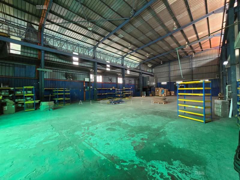 Warehouse for Rent in Puchong (Selangor) - Alex Lee - Interior - PropertyGuru.com.my