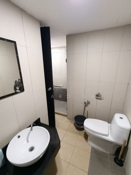 Apartment for Sale at Larkin Residence (Phase Three) - Edward Gan - Bathroom - PropertyGuru.com.my