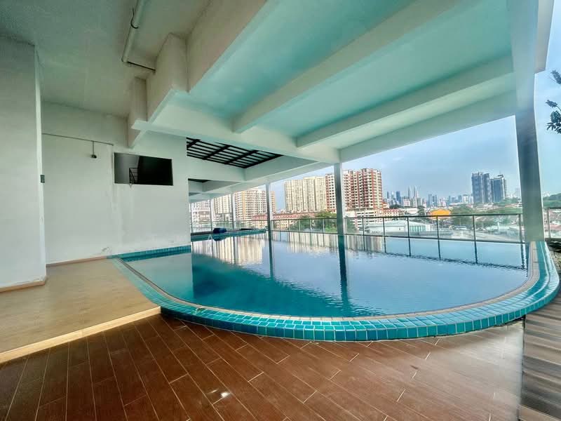 Servis Apartment untuk Dijual di MH Platinum Residence - EMA ALLANG - Pool - PropertyGuru.com.my