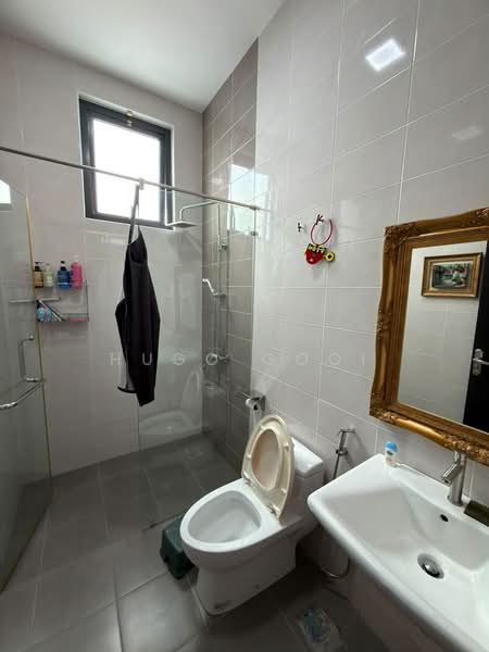 Bungalow for Sale in Bandar Mahkota Cheras (Cheras) - Hugo Gooi - Bathroom - PropertyGuru.com.my