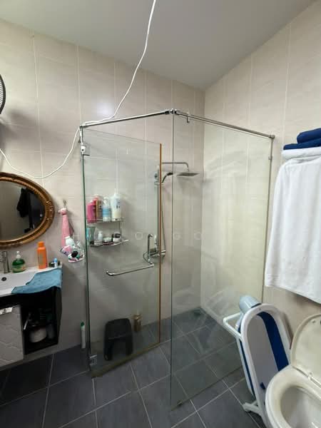 Bungalow for Sale in Bandar Mahkota Cheras (Cheras) - Hugo Gooi - Bathroom - PropertyGuru.com.my