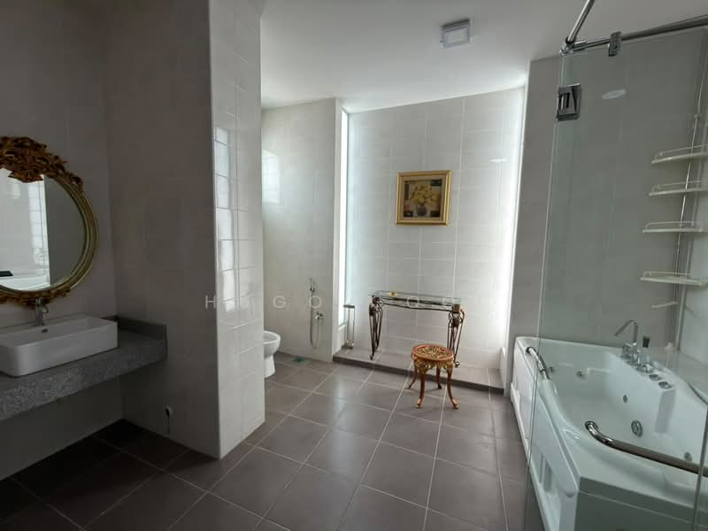 Bungalow for Sale in Bandar Mahkota Cheras (Cheras) - Hugo Gooi - Bathroom - PropertyGuru.com.my