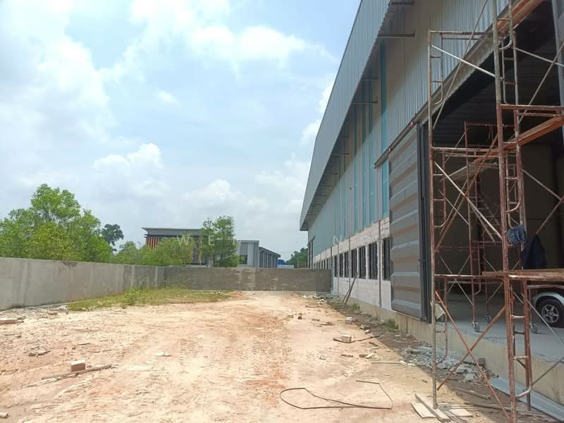 Semi-D Factory for Sale in Kawasan Perindustrian Kundang (Rawang) - Wendy Ng - Exterior - PropertyGuru.com.my