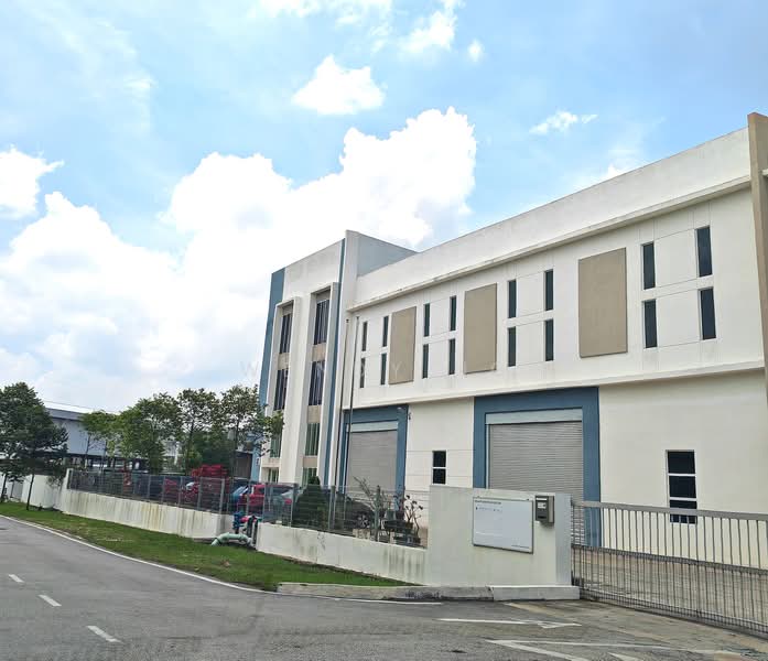 Semi-D Factory for Sale in Kawasan Perindustrian Kundang (Rawang) - Wendy Ng - Exterior - PropertyGuru.com.my