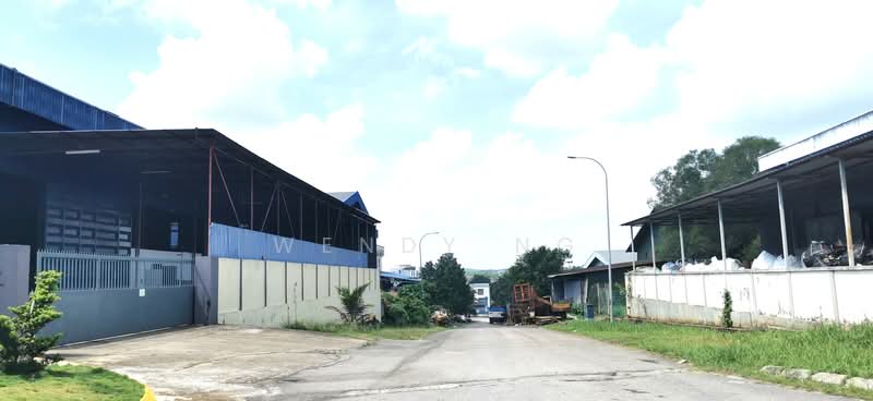 Semi-D Factory for Sale in Kawasan Perindustrian Kundang (Rawang) - Wendy Ng - Exterior - PropertyGuru.com.my
