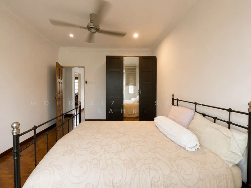 2-storey Terraced House for Sale in Usj 2 (Subang Jaya) - Mohd Aizat Saiful Bahri - Bedroom - PropertyGuru.com.my
