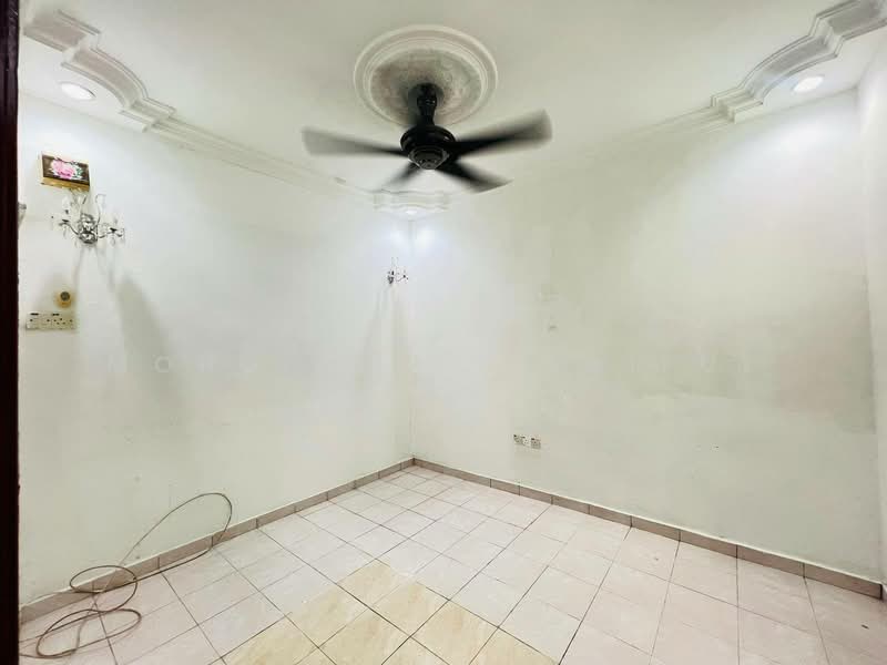 Rumah Teres 1 Tingkat untuk Dijual di Bandar Kinrara Seksyen 1 (Bandar Kinrara) - Mohd Aizat Saiful Bahri - Interior - PropertyGuru.com.my