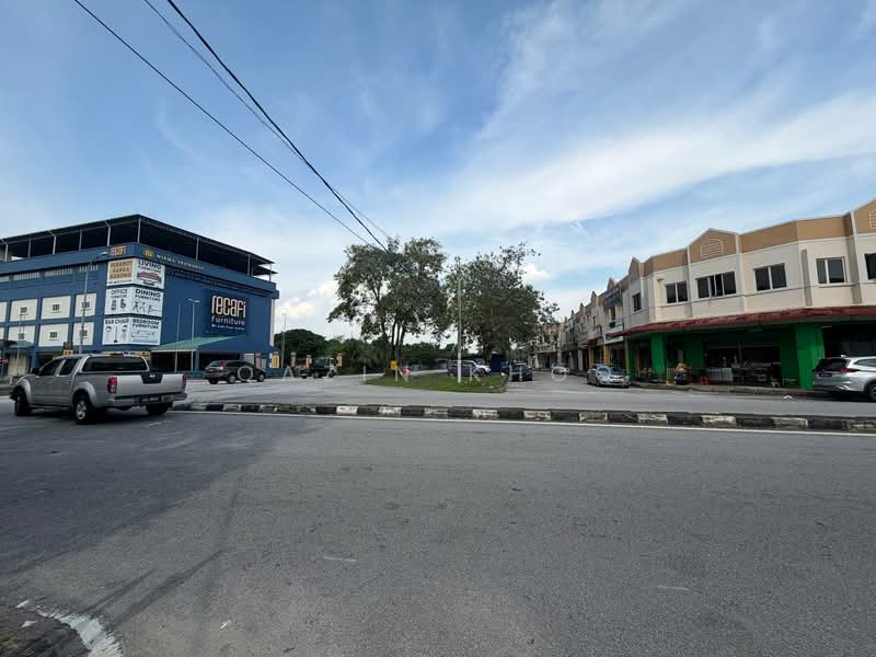 Shop for Sale in Bandar Baru Menglembu (Menglembu) - Qazin Khoo - Exterior - PropertyGuru.com.my