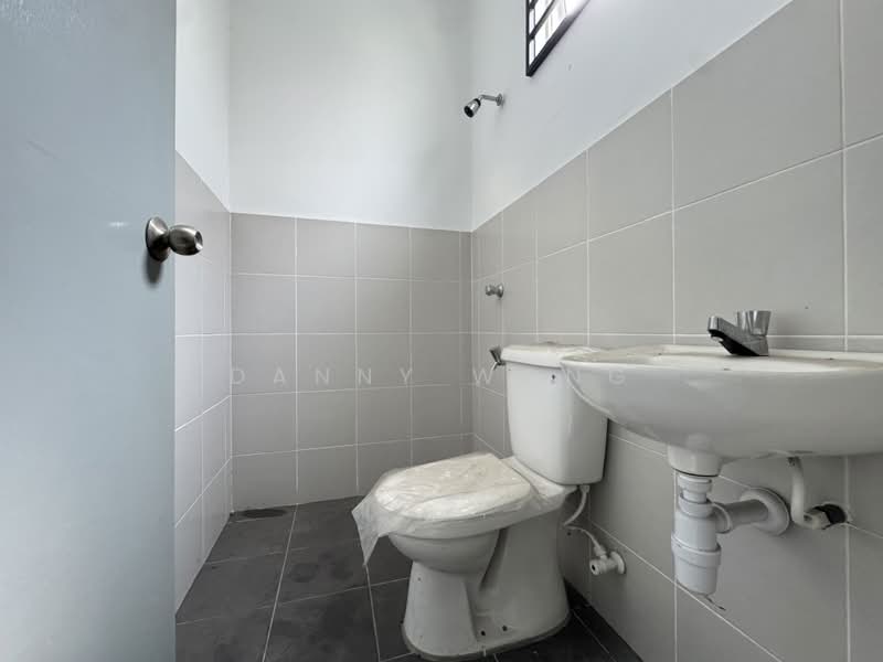 2-storey Terraced House for Sale in Taman Kundang Jaya (Rawang) - Danny Wong - PropertyGuru.com.my