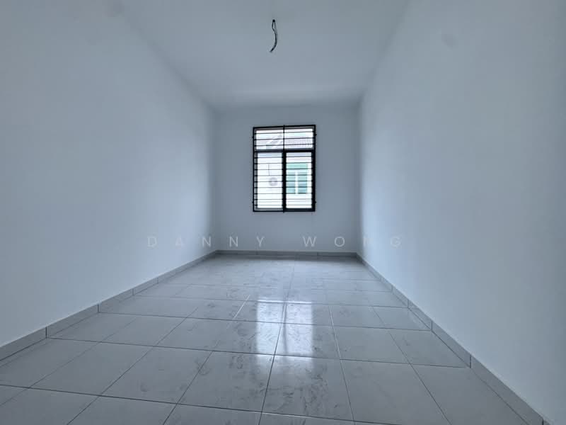 2-storey Terraced House for Sale in Taman Kundang Jaya (Rawang) - Danny Wong - PropertyGuru.com.my