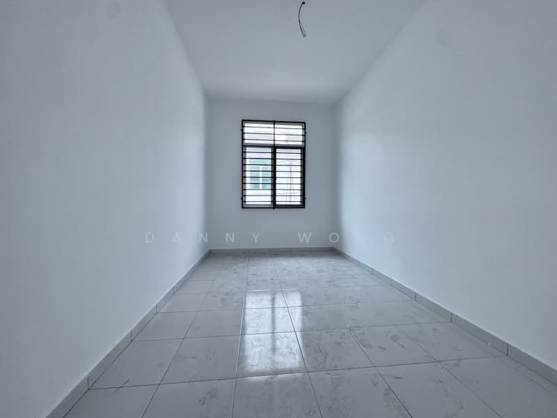 2-storey Terraced House for Sale in Taman Kundang Jaya (Rawang) - Danny Wong - PropertyGuru.com.my