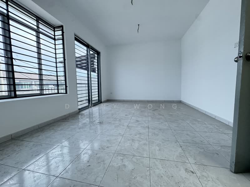 2-storey Terraced House for Sale in Taman Kundang Jaya (Rawang) - Danny Wong - PropertyGuru.com.my