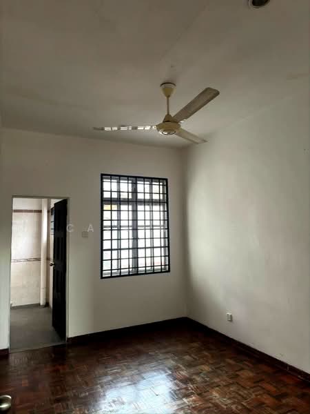 1.5-storey Terraced House for Sale in Bandar Seri Alam (Masai) - Calvin Lee - PropertyGuru.com.my