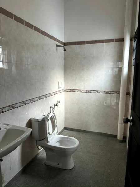 1.5-storey Terraced House for Sale in Bandar Seri Alam (Masai) - Calvin Lee - PropertyGuru.com.my