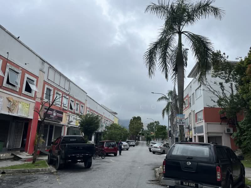 Shop for Sale in Bukit Rahman Putra (Sungai Buloh) - Kelly Kok - Exterior - PropertyGuru.com.my