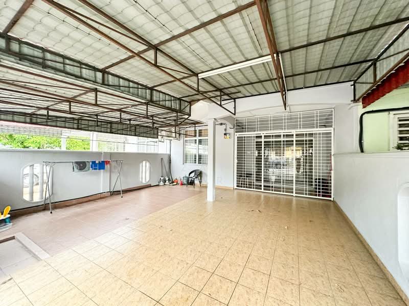 Terraced House for Sale in Bandar Baru Nilai (Nilai) - Mohd Aizat Saiful Bahri - Exterior - PropertyGuru.com.my