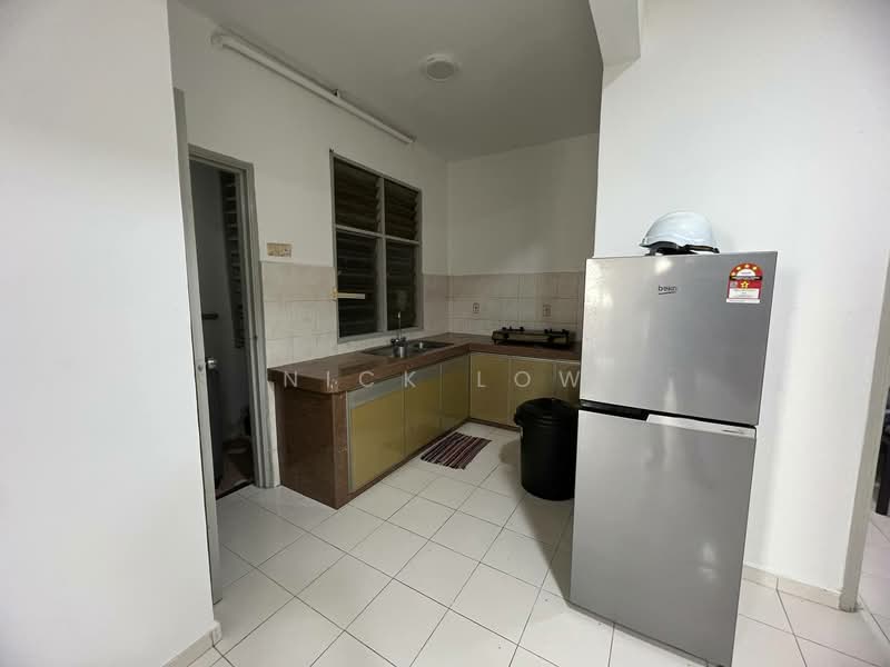 Apartment for Rent at Villa Krystal @ Bandar Selesa Jaya - Nick Low - Kitchen - PropertyGuru.com.my