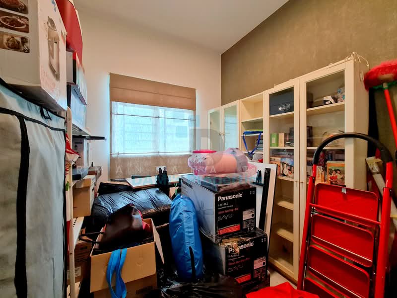 Zero-Lot Bungalow for Sale in Saujana Rawang (Rawang) - Irmantaha Tamin - Bedroom @ Store Room - PropertyGuru.com.my