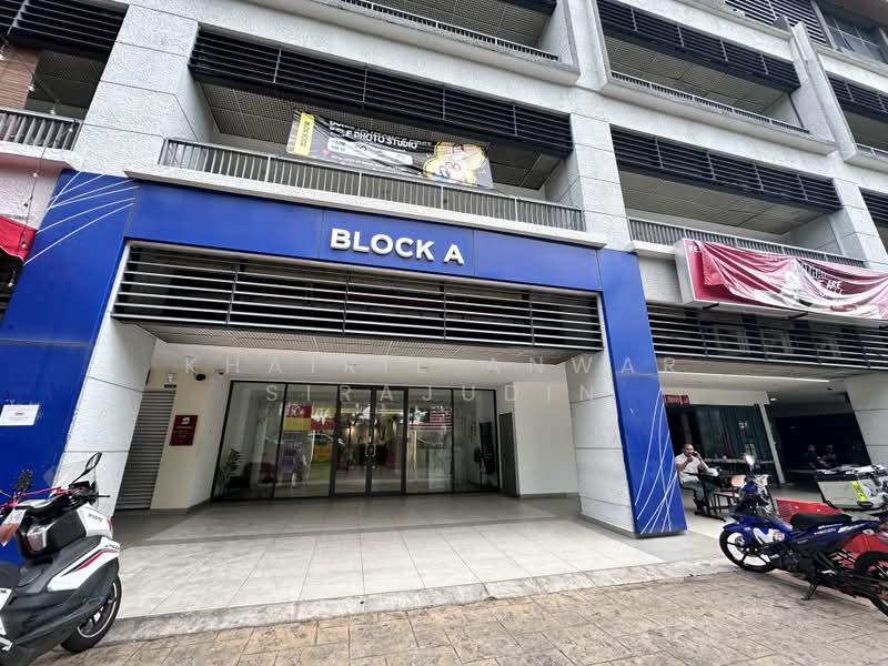 Office for Rent in Bukit Jelutong (Shah Alam) - Khairil Anwar Sirajudin - Exterior - PropertyGuru.com.my