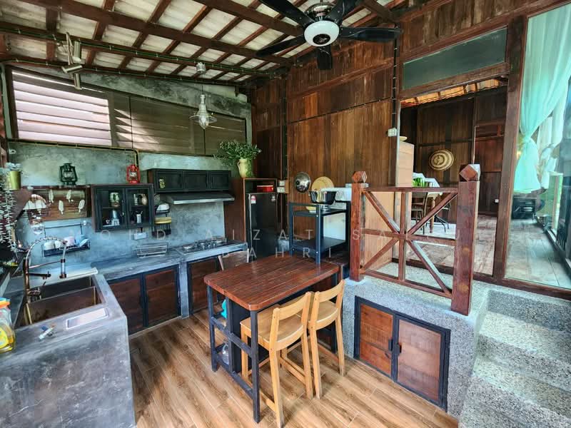 Agricultural Land for Sale in Taman Jelebu (Kuala Klawang) - Mohd Aizat Saiful Bahri - Kitchen - PropertyGuru.com.my