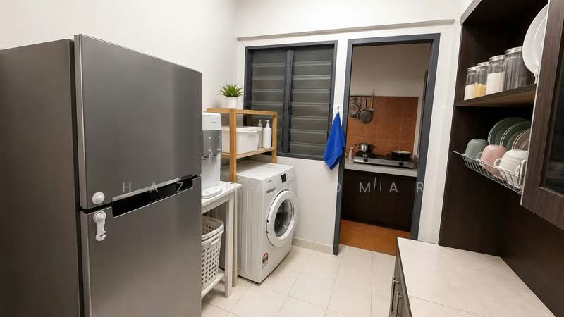 Apartment for Sale at Lakeview Apartments - Hazeman Omar - Kitchen - PropertyGuru.com.my