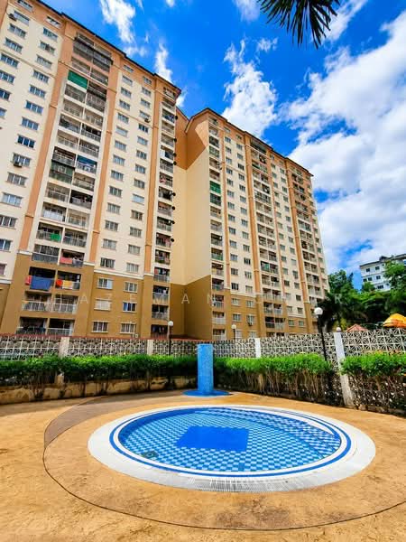 Apartment for Sale at Lakeview Apartments - Hazeman Omar - Exterior - PropertyGuru.com.my