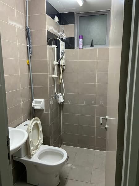 Servis Apartment untuk Dijual di Vega Residensi 1 - Candy Tan - Bathroom - PropertyGuru.com.my