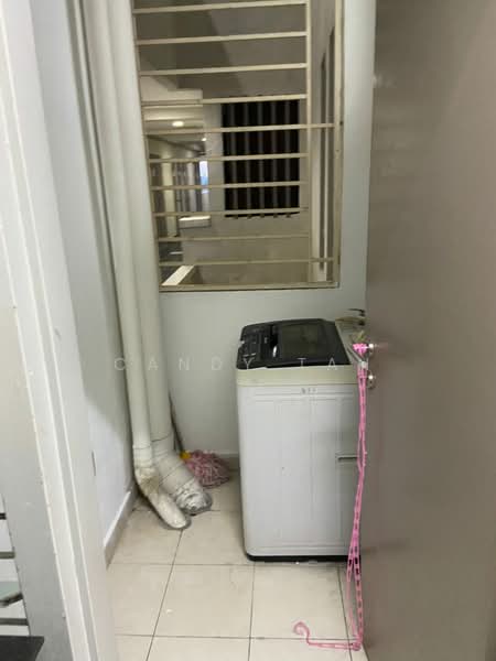 Servis Apartment untuk Dijual di Vega Residensi 1 - Candy Tan - Corridor - PropertyGuru.com.my