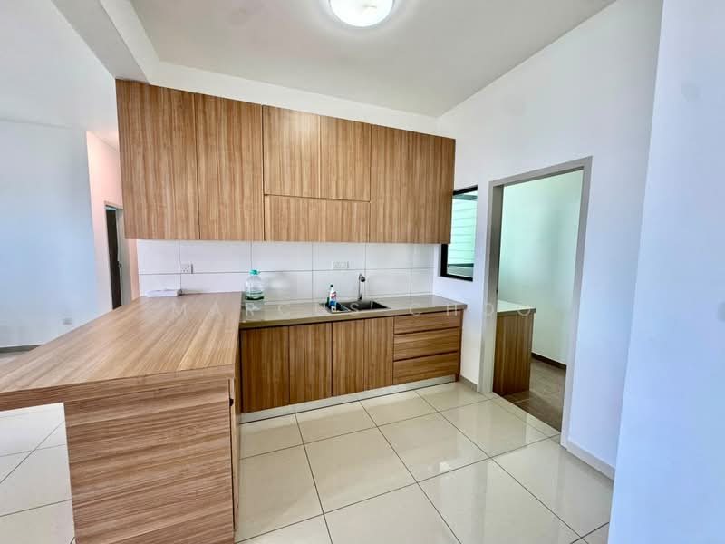 Kondominium untuk Disewa di Waterside Residence - Marcus Choo - Kitchen - PropertyGuru.com.my