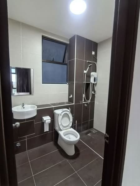 Pangsapuri untuk Disewa di Seri Austin Residence (Pangsapuri Seri Austin) - Chloe Ying - Bathroom - PropertyGuru.com.my