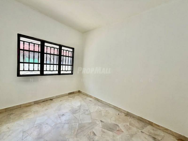2-storey Terraced House for Sale in Taman Desaria (Petaling Jaya) - Nor Azhar Azlan - Interior - PropertyGuru.com.my