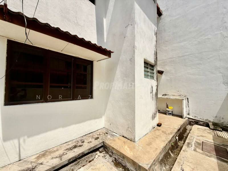 2-storey Terraced House for Sale in Taman Desaria (Petaling Jaya) - Nor Azhar Azlan - Exterior - PropertyGuru.com.my