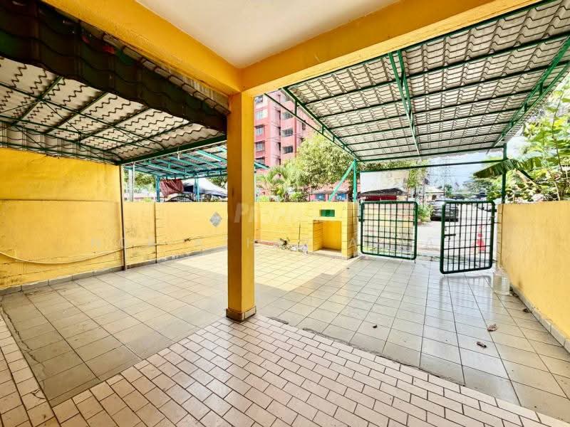 2-storey Terraced House for Sale in Taman Desaria (Petaling Jaya) - Nor Azhar Azlan - Exterior - PropertyGuru.com.my