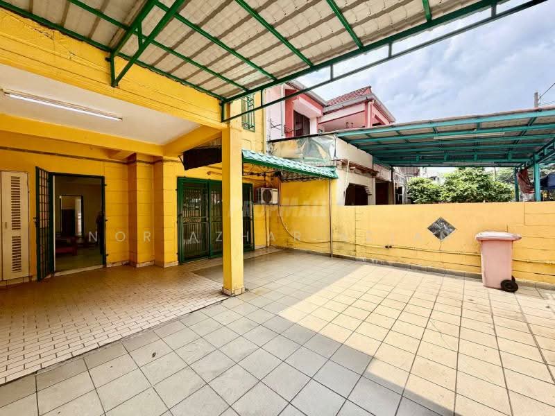 2-storey Terraced House for Sale in Taman Desaria (Petaling Jaya) - Nor Azhar Azlan - Exterior - PropertyGuru.com.my