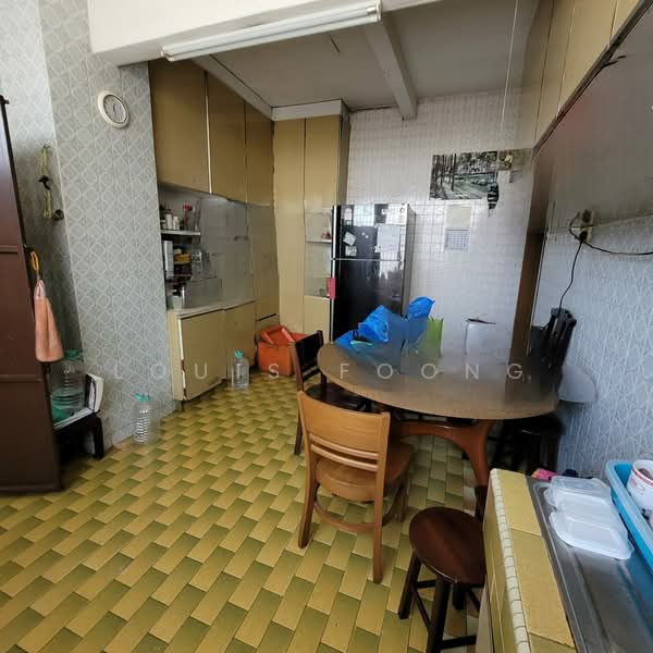 Rumah Teres 2 Tingkat untuk Dijual di Taman Petaling (Kepong) - Louis Foong - Kitchen - PropertyGuru.com.my