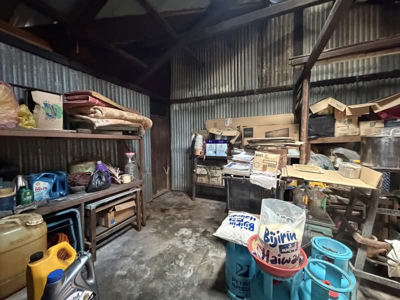 Shop for Sale in Pekan Teluk Intan (Teluk Intan) - Kelvin Foo - Interior - PropertyGuru.com.my