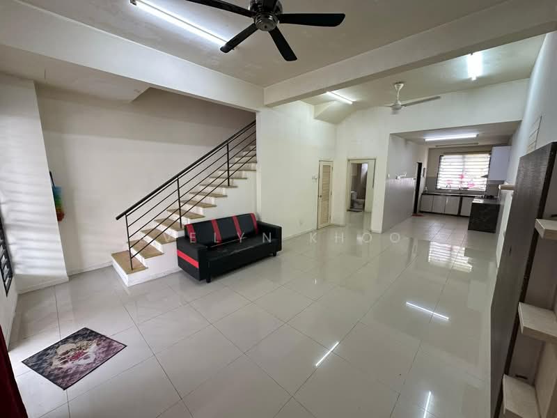2-storey Terraced House for Sale in Taman Desa Country Homes (Rawang) - Evelyn Khoo - Living Room - PropertyGuru.com.my