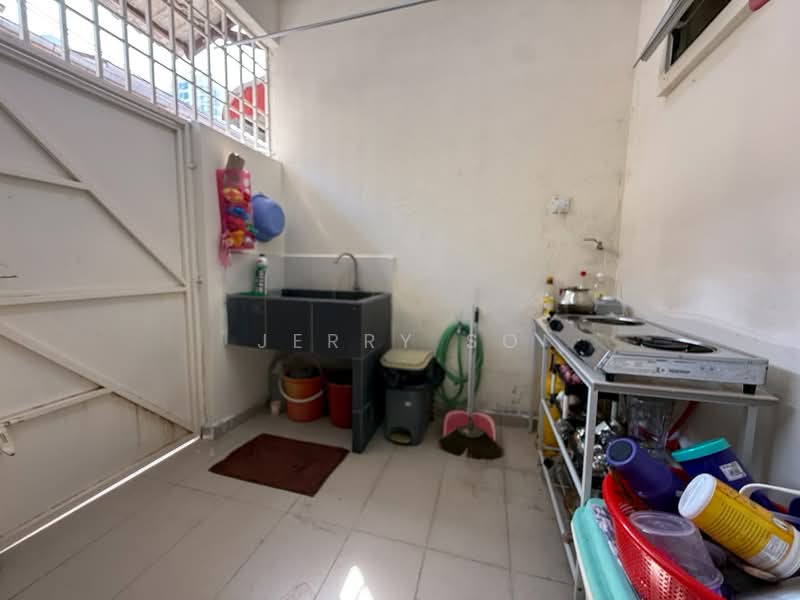2-storey Terraced House for Rent in Bayan Lepas (Penang) - Jerry So - Kitchen - PropertyGuru.com.my