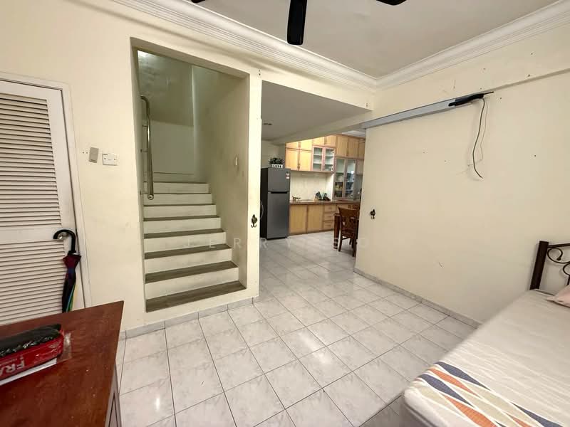 2-storey Terraced House for Rent in Bayan Lepas (Penang) - Jerry So - Kitchen - PropertyGuru.com.my