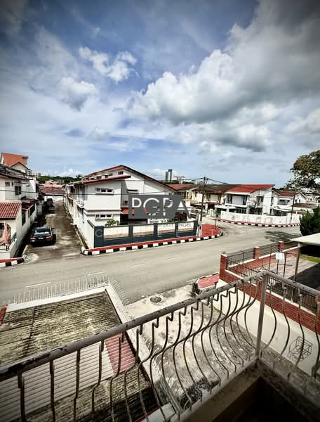 2-storey Terraced House for Sale in Island Glades (Jelutong) - Rachael Tan - Exterior - PropertyGuru.com.my