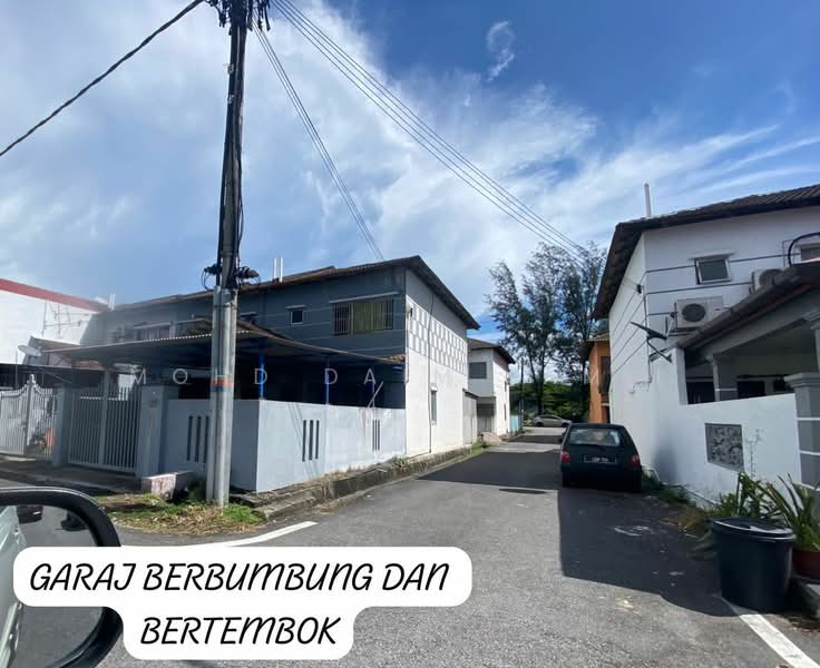 2-storey Terraced House for Sale in South Port (Pelabuhan Selatan) (Port Klang (Pelabuhan Klang)) - Mohd Daim Jamil - Exterior - PropertyGuru.com.my