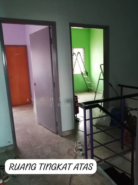 2-storey Terraced House for Sale in South Port (Pelabuhan Selatan) (Port Klang (Pelabuhan Klang)) - Mohd Daim Jamil - Corridor - PropertyGuru.com.my