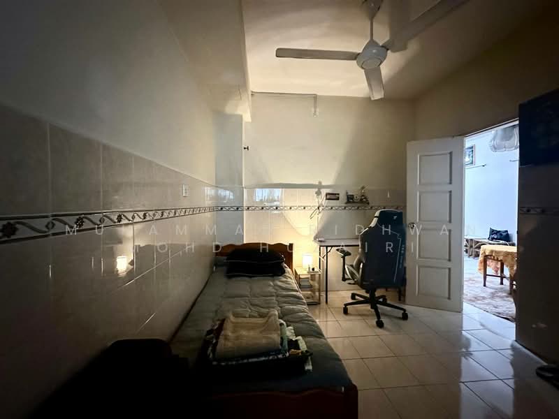 2-storey Terraced House for Sale in Setia Impian (Setia Alam) - Muhammad Ridhwan Mohd Huzairi - Bedroom - PropertyGuru.com.my
