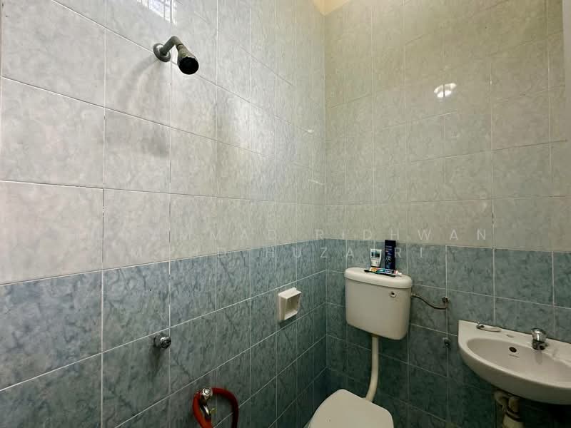2-storey Terraced House for Sale in Setia Impian (Setia Alam) - Muhammad Ridhwan Mohd Huzairi - Bathroom - PropertyGuru.com.my