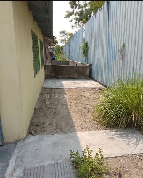 Semi-Detached House for Sale in Taman Bunga Raya (Sepang) - SHAMSIAH AJMAIN - Exterior - PropertyGuru.com.my