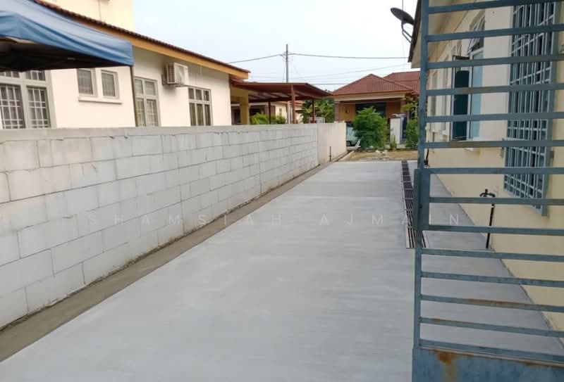 Semi-Detached House for Sale in Taman Bunga Raya (Sepang) - SHAMSIAH AJMAIN - Exterior - PropertyGuru.com.my