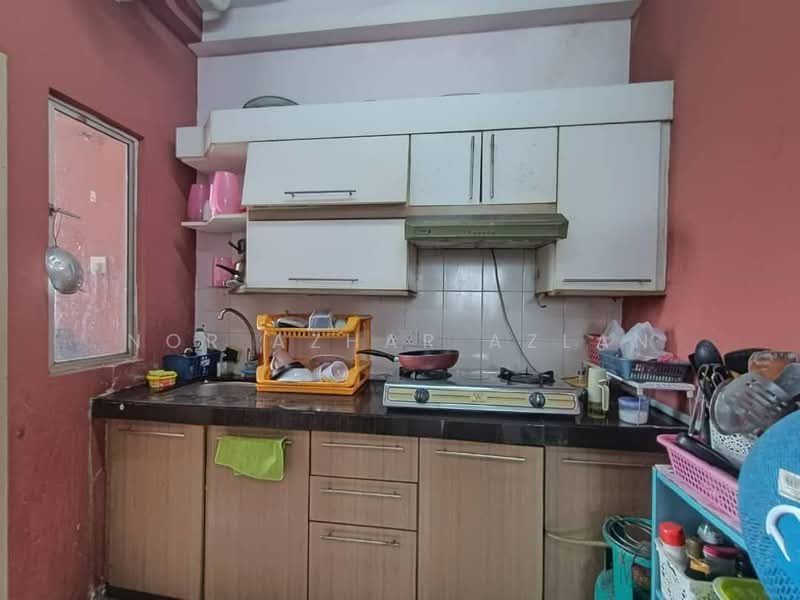 Service Residence for Sale at Casa Subang - Nor Azhar Azlan - Kitchen - PropertyGuru.com.my