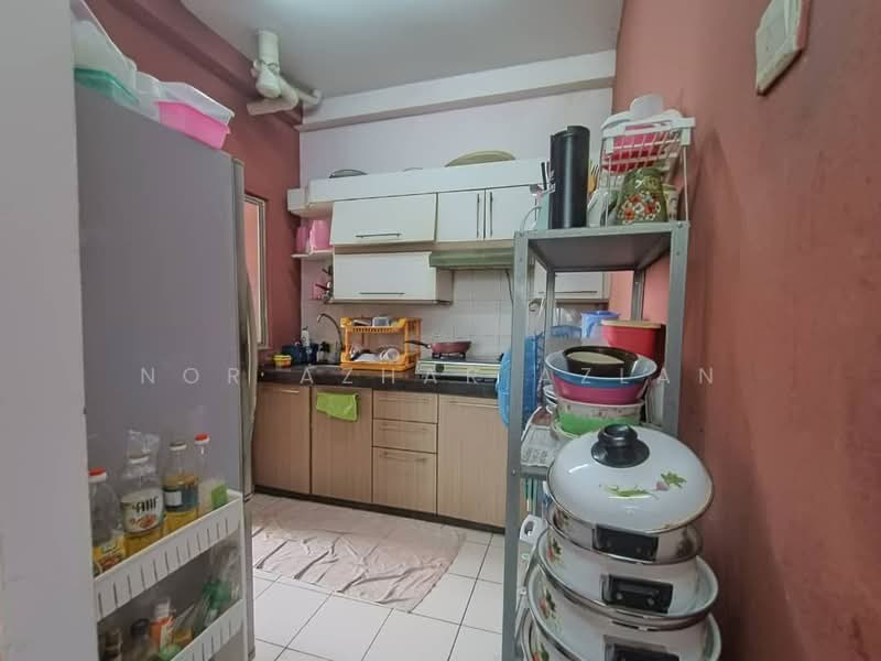 Service Residence for Sale at Casa Subang - Nor Azhar Azlan - Kitchen - PropertyGuru.com.my